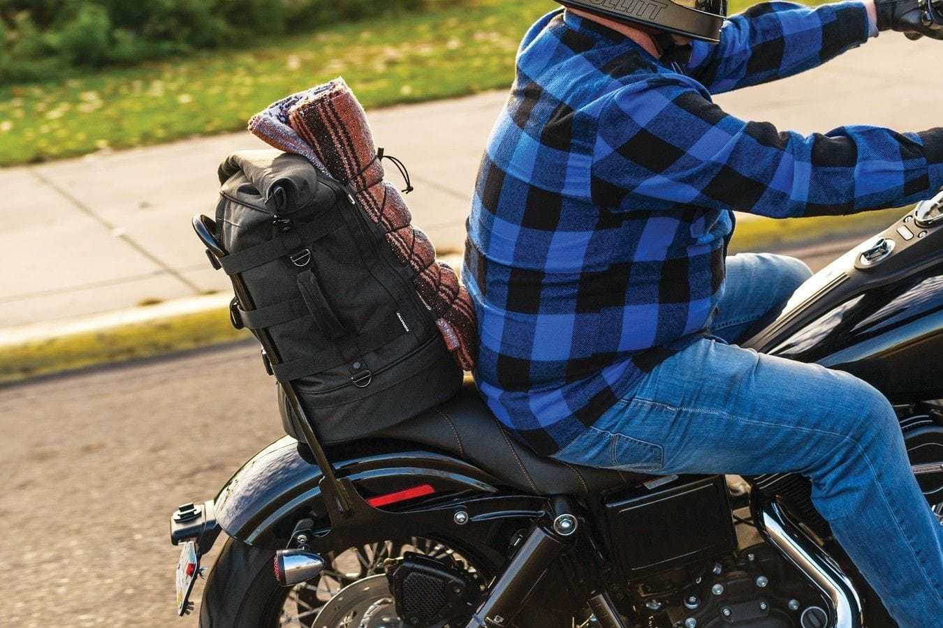 Kuryakyn, Kuryakyn Momentum Freeloader Duffle Sissy Bar Passenger Seat Rear Bag Harley