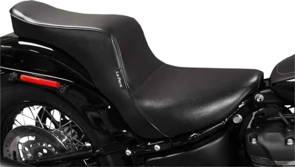 Le Pera, Le Pera Cherokee Seat Smooth Black 2 Up 18+ FXBB Harley Softail Street Bob FXST