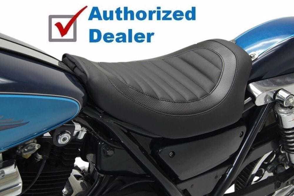 Mustang, Mustang Jody Perewitz Signature Solo Seat Hinge Mounted Harley 82-00 FXR 76990