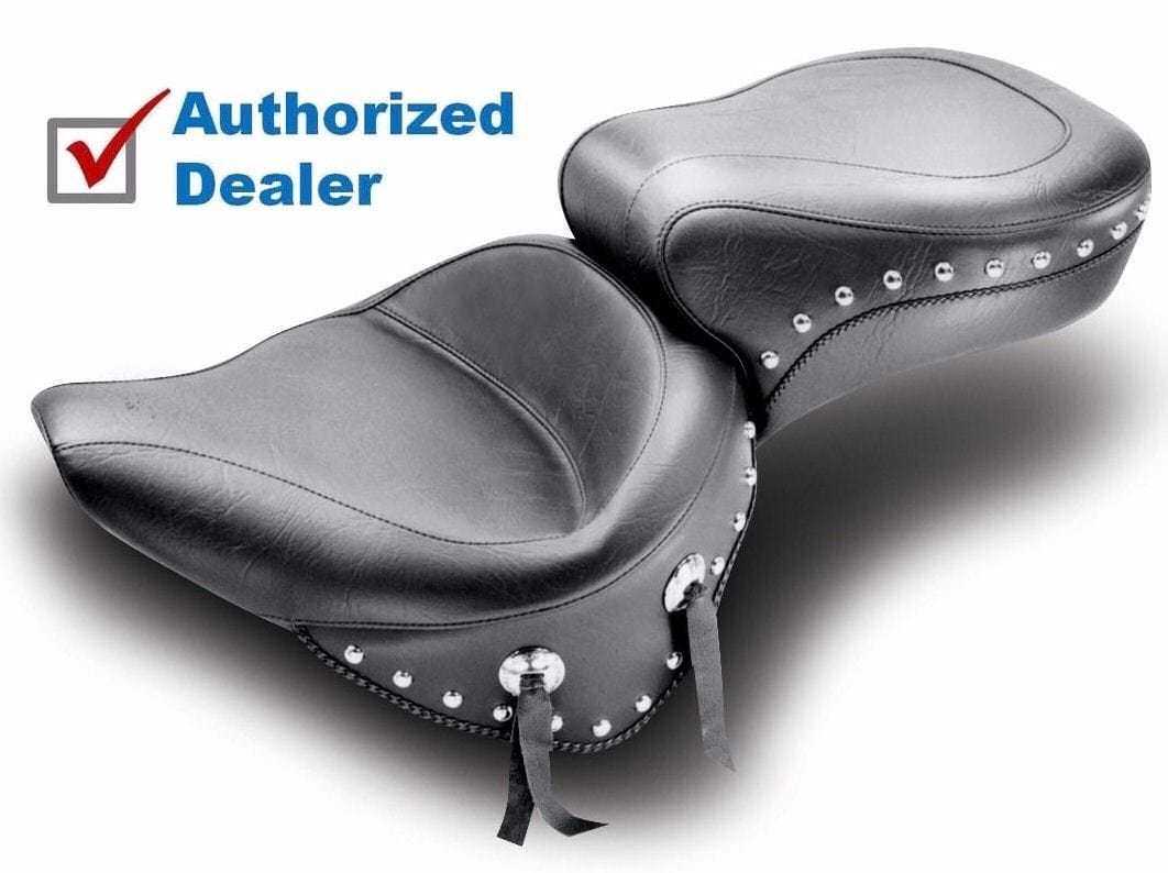 Mustang, Mustang Wide Touring One-Piece Chrome Studs Studded Seat 00-06 Harley Softail